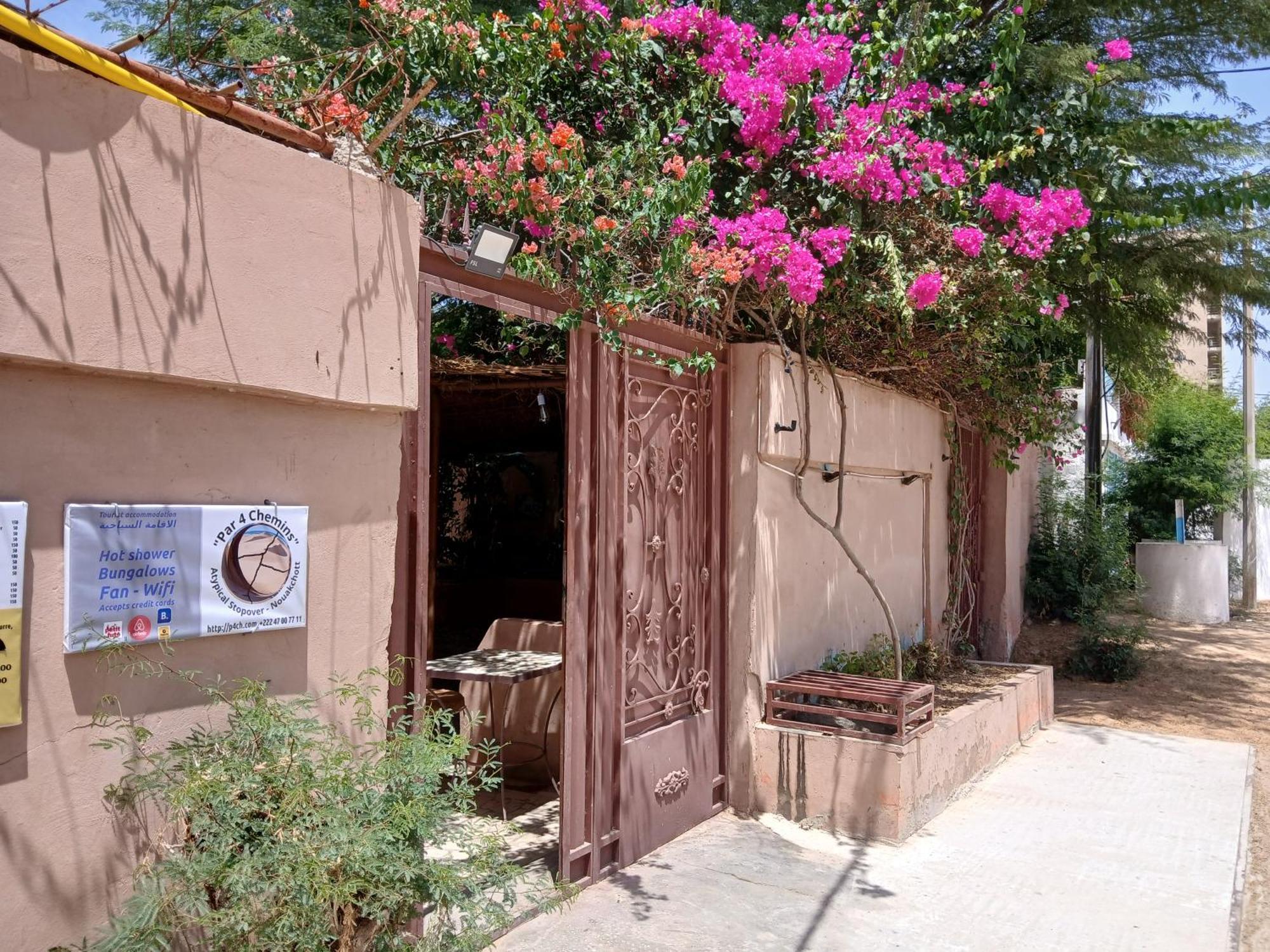 "Par 4 Chemins" - Atypical Stopover Nuakchot Exterior foto